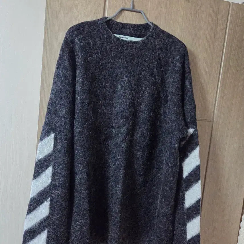 [BUNJANG] Off-White Sweater / 오프화이트 택 달린 스웨터 팝니다
