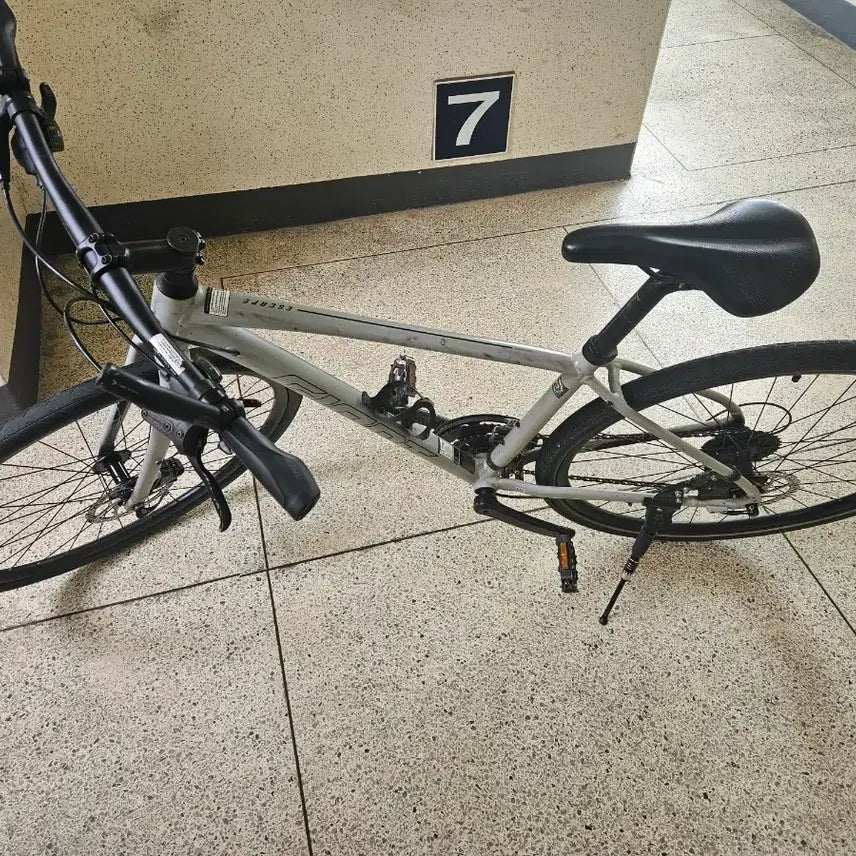 [BUNJANG] Giant Escape Hybrid Bicycle / 자이언트 ESCAPE  자전거