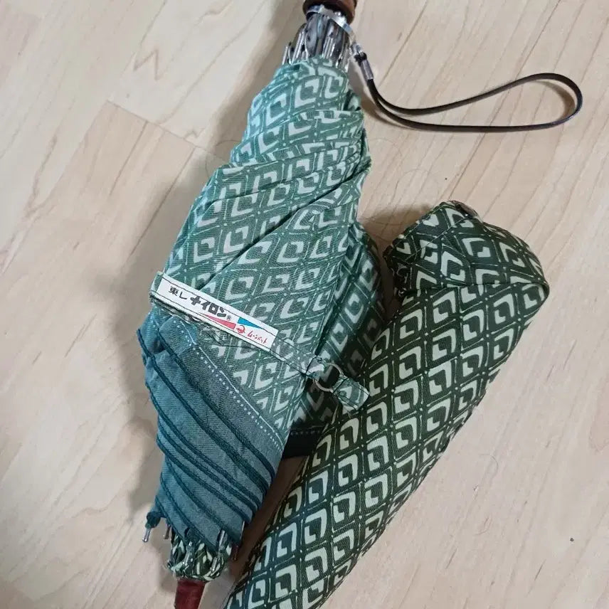 [BUNJANG] Moonbat Japanese Umbrella/Parasol / 문바트(Moonbat)우산/양산(일본)