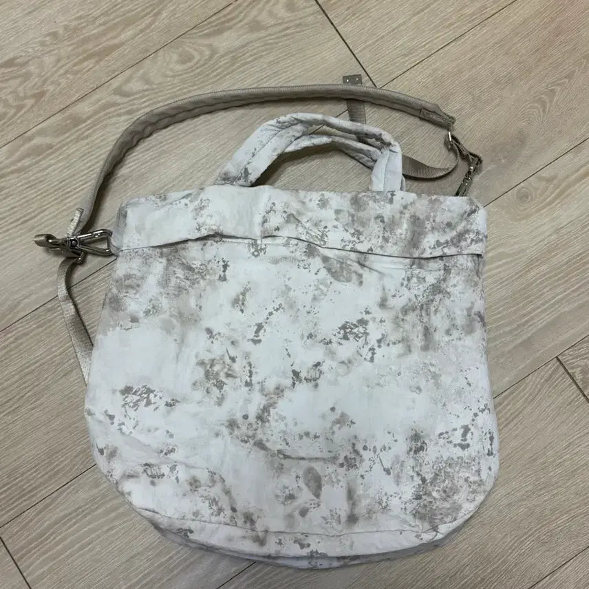 [BUNJANG] Lululemon On My Level 20L Tote Bag / 룰루레몬 온마이레벨 20L