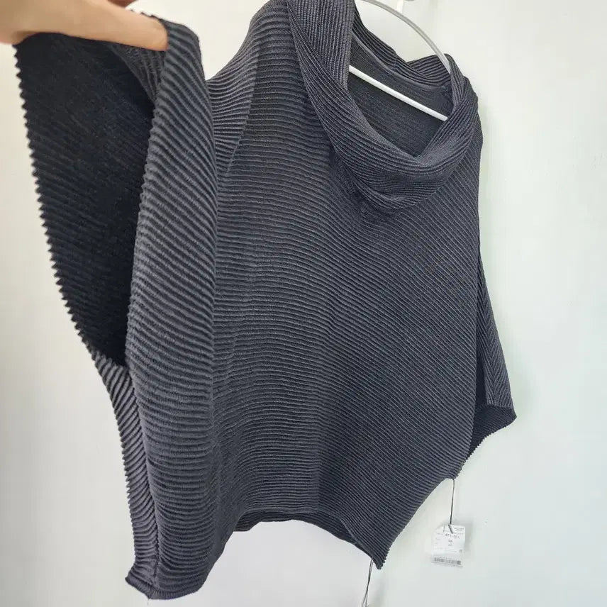 [BUNJANG] Speccio Pleats Genuine Turtle Batwing Blouse / 스피치오 플리츠 정품 터들 가오리상의