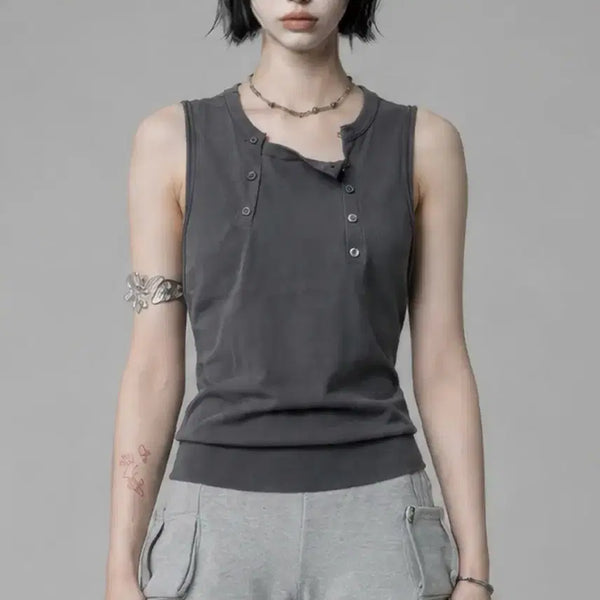 [BUNJANG] Etoise Two-Line Button Short Sleeveless Top (Charcoal) / 에트오소메 Two-Line Button Short Sleeveless (Charcoal)
