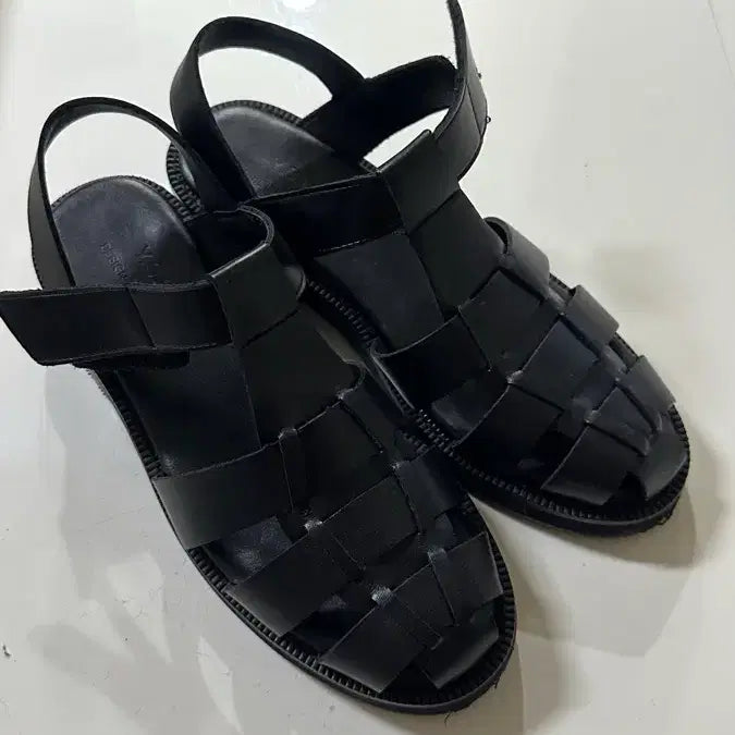 [BUNJANG] Gladiator Sandals Size 250 / 글래디에이터 샌들 250