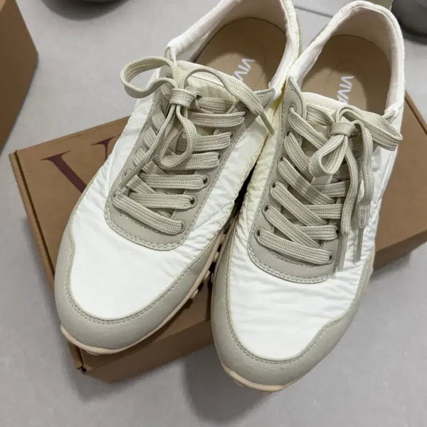 [BUNJANG] Bbyah Lexi Sneakers EU37 / 비바이아 스니커즈 (Lexi) 235 EU37