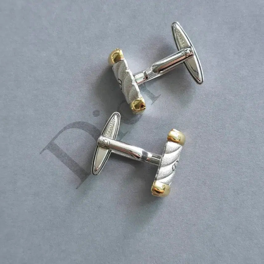 [BUNJANG] Dior CD Logo Spiral Cufflinks Silver Gold / 디올 CD 로고 실버 골드 나선형 커프스 링크 남성복 정장 명품