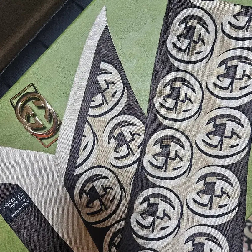 [BUNJANG] Gucci GG Interlocking Silk Choker Scarf / 구찌 스카프 GG 인터로킹 초커 실크 머플러