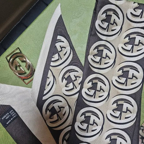 [BUNJANG] Gucci GG Interlocking Silk Choker Scarf / 구찌 스카프 GG 인터로킹 초커 실크 머플러
