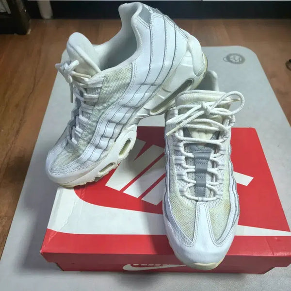 [BUNJANG] Nike Air Max 95 Essential White US 9 / 나이키 에어맥스 95 에센셜 화이트 270mm