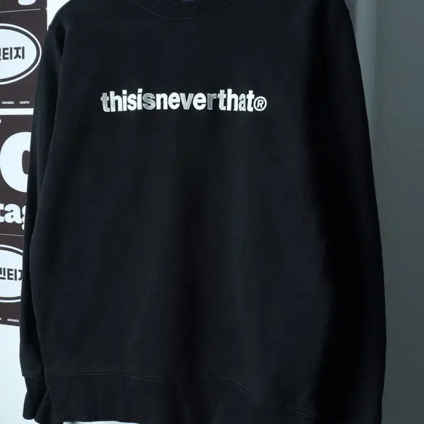 [BUNJANG] thisisneverthat Big Logo Lettering Sweatshirt Black / (M-L) 디스이즈네버댓 맨투맨 티셔츠 빅로고 레터링 블랙-H39399