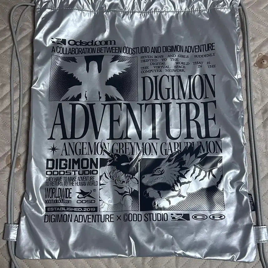 [BUNJANG] Odd Studio Digimon Adventure Collaboration String Bag Silver / 새제품) 오드스튜디오 디지몬어드벤처 콜라보 스트링백 실버 가방