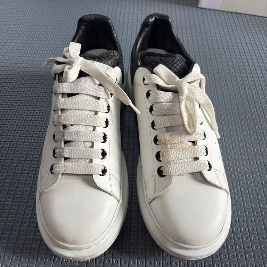 [BUNJANG] Alexander McQueen Oversized Sole Sneakers / 알렉산더 맥퀸 오버솔