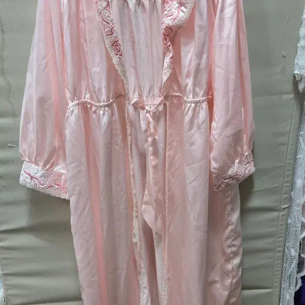 [BUNJANG] Pink Embroidered Nightgown / 나이트가운