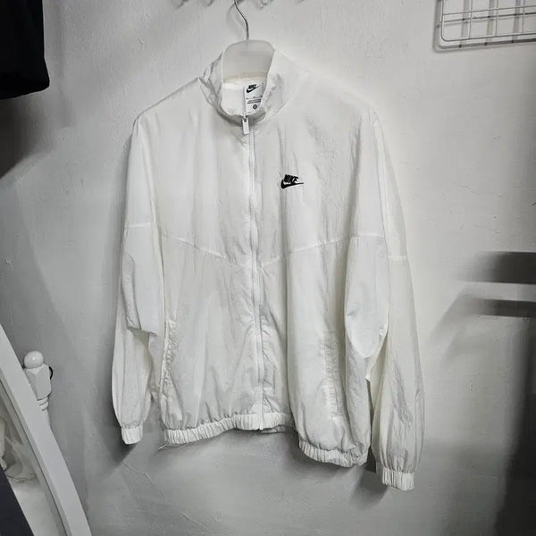 [BUNJANG] Nike Women's Essential Windrunner Woven Jacket - White (XL) / 95(XL) 나이키 우먼스 에센셜 윈드러너 바람막이 우븐 자켓 화이트 바람막이 DM6186-100