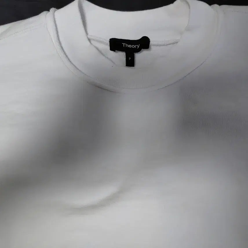 [BUNJANG] Theory White Sweatshirt / 띠어리 맨투맨 화이트