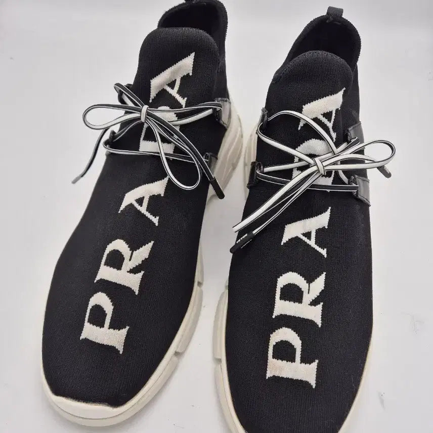 [BUNJANG] Prada Knit Sneakers Black / 프라다 니트 스니커즈 블랙 275