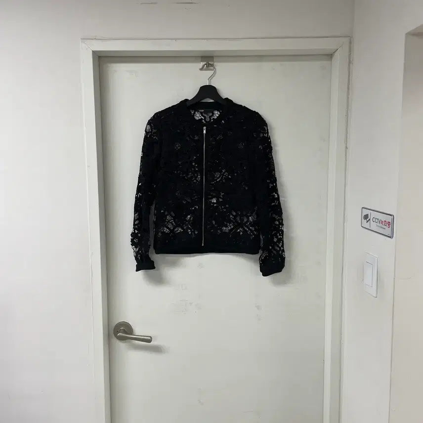 [BUNJANG] Maje Lace Bomber Jacket / 마쥬 레이스 봄버 자켓 1(W)