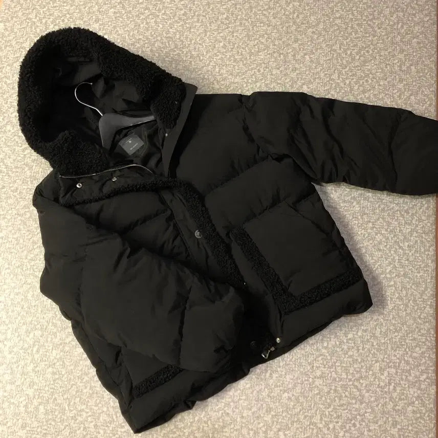 [BUNJANG] Louis Rich Down Hooded Padding Short Jacket Black / 루이리치 덕다운 후디 후드 패딩 숏 블랙 검정 뽀글