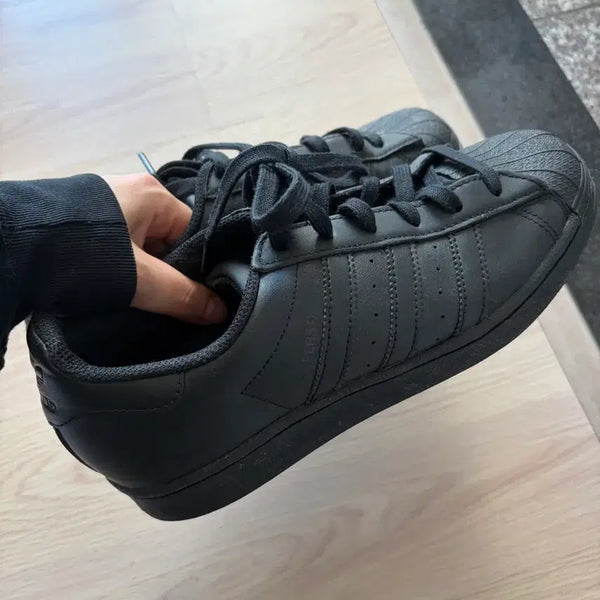 [BUNJANG] Adidas Superstar All Black Sneakers / 아디다스 슈퍼스타 올블랙 240or245