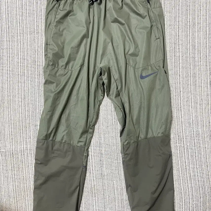 [BUNJANG] Nike Shield Running Pants Khaki M / 나이키 쉴드 러닝 팬츠 카키 m