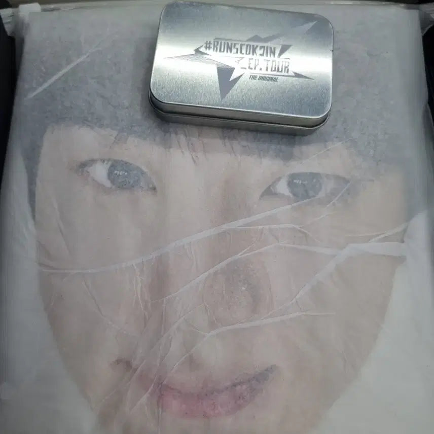 [BUNJANG] BTS Jin Run Seokjin Cat Raincoat / bts진 런석진 고양 우비 석진 얼빡우비 runseokjin