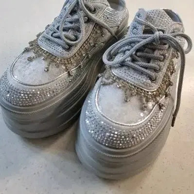[BUNJANG] Silver Cubic Chain Platform Sneakers / 실버 큐빅 체인 통굽 스니커즈