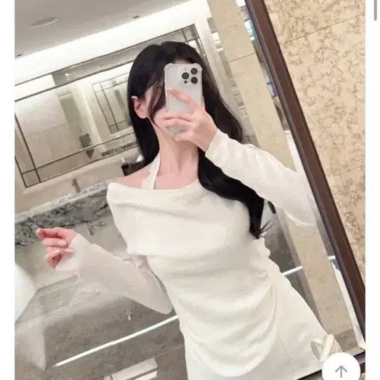 [BUNJANG] Off-Shoulder Shirred Knit White / 오프숄더 셔링 니트 화이트
