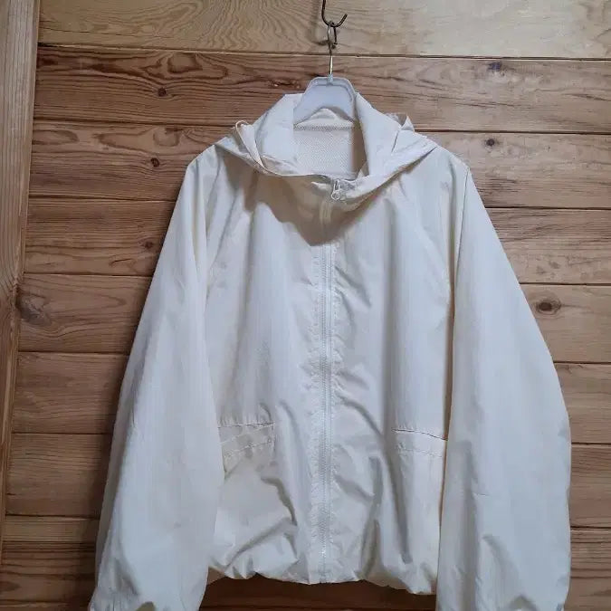 [BUNJANG] Crinkled Hood Windbreaker - Ivory / 바스락 후드 바람막이