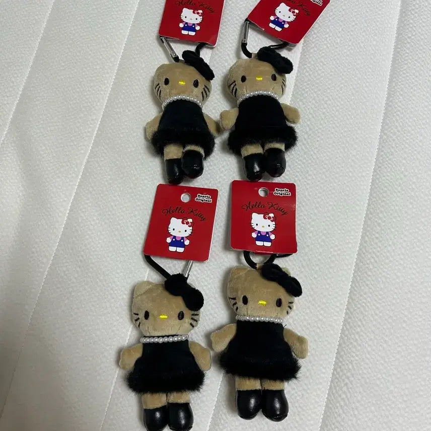 [BUNJANG] Hello Kitty Tanning Charm / 태닝키티 키링