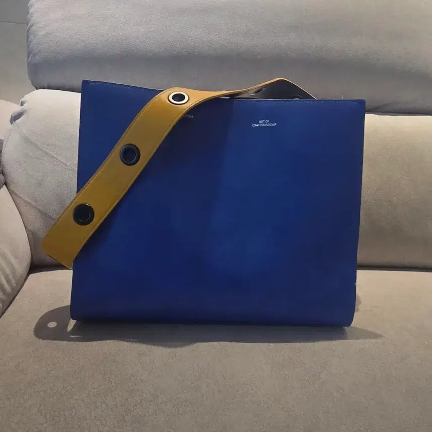 [BUNJANG] Find Kapoor Blue Tote Bag / 파인드 카퓨어 블루 토드백