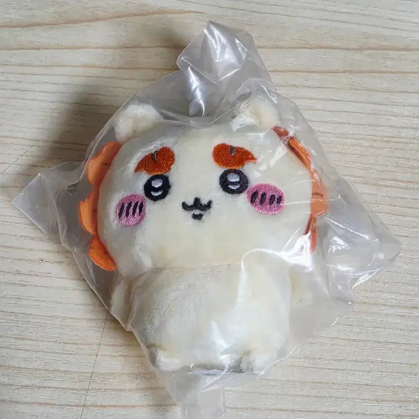 [BUNJANG] Chiikawa Sitting Plush Doll S / 치이카와 앉아있는 누이 인형 시사