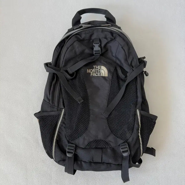 [BUNJANG] The North Face Vintage Backpack / 올드 노스페이스(THE NORTH FACE) 백팩(뒷면 하단 까짐)