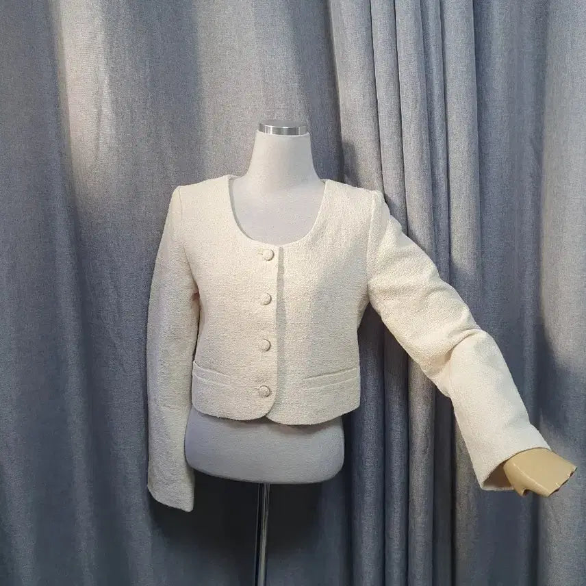 [BUNJANG] High-Quality U-Neck Cream Jacket / 고급 U넥 크림 자켓