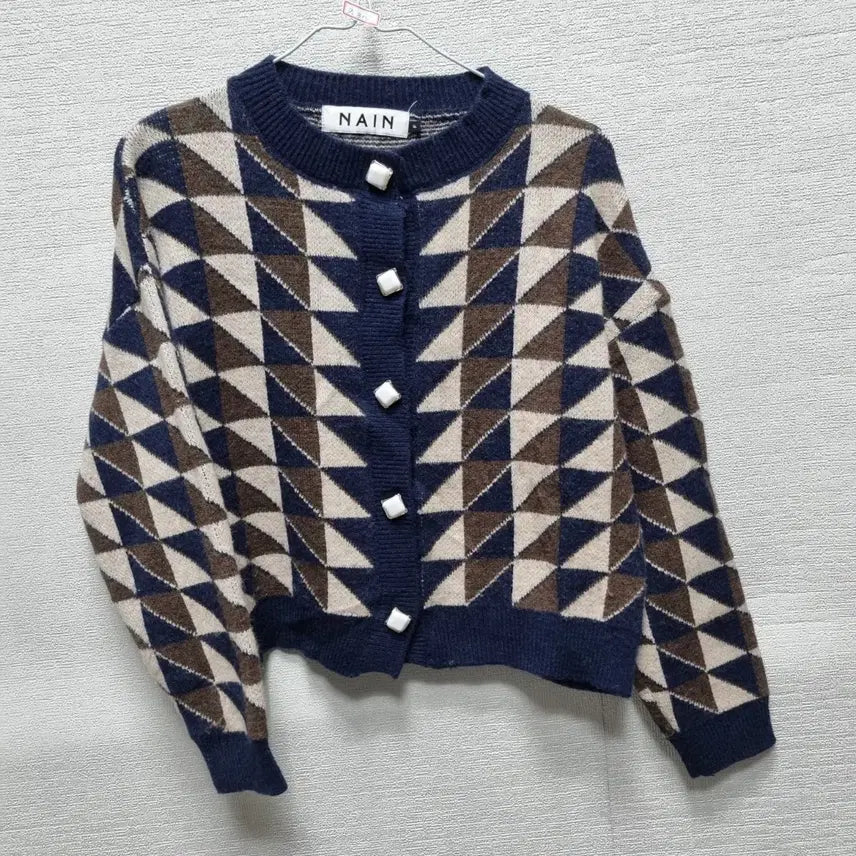 [BUNJANG] Geometric Pattern Knit Cardigan / 카300 니트 가디건