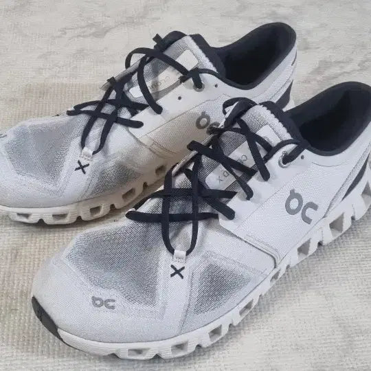 [BUNJANG] On Running Cloud X 3 Ivory Black 295 / 온 러닝 클라우드 x 3 아이보리 블랙 295