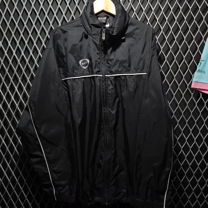 [BUNJANG] Nike Windbreaker Jacket M / 나이키 바람막이 M