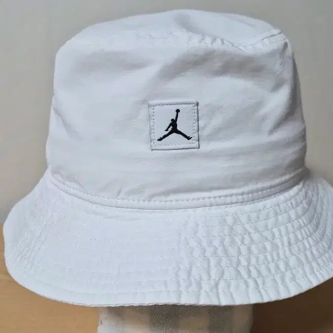 [BUNJANG] Jordan Jumpman Logo Bucket Hat White / 조던 점프맨 로고 버킷햇 화이트 58cm 가능