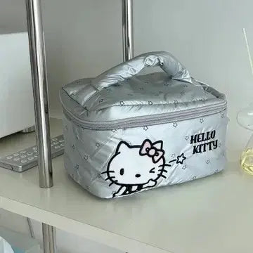 [BUNJANG] Hello Kitty Silver Padded Quilting Pouch / 헬로키티 실버 패딩 퀼팅 파우치