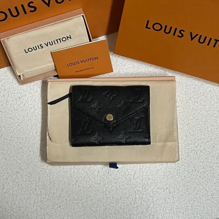 [BUNJANG] Louis Vuitton Victorine Monogram Empreinte Wallet / [새상품급]루이비통 빅토린 앙프렝뜨 지갑