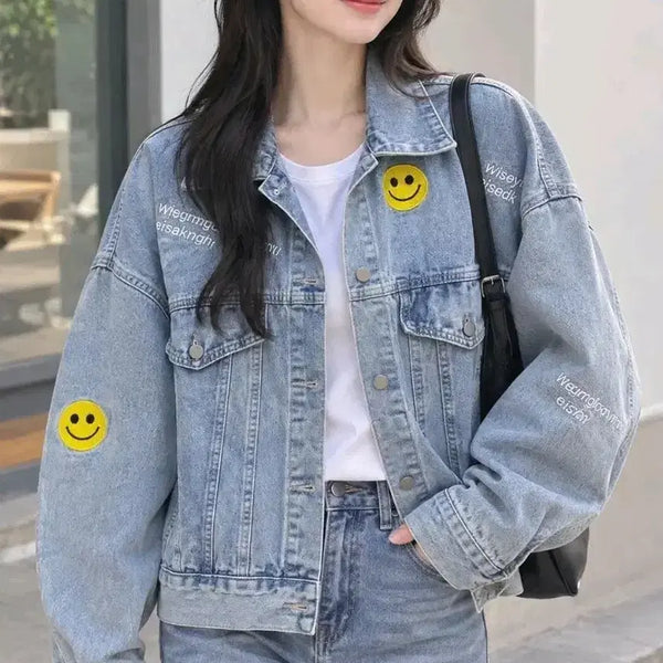 [BUNJANG] VAN AKE Smiley Patch Light Wash Denim Jacket / VAN AKE 스마일 패치 연청 데님 자켓 FREE
