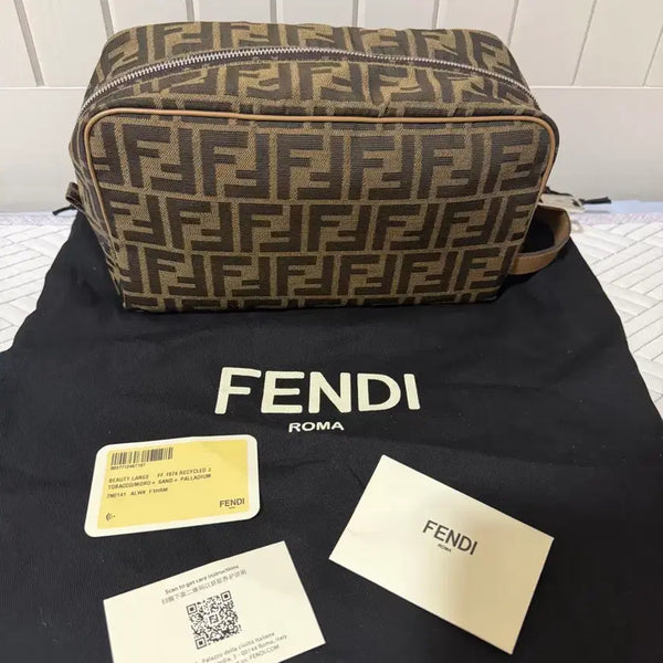 [BUNJANG] Fendi FF Toiletry Dopp Kit Bag Large / 펜디 FF 토일레트리 돕키트 가방 [새상품급]