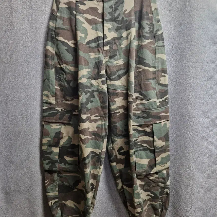 [BUNJANG] Under My Car Camo Cargo Pants / 언더마이카 카모 카고 팬츠(31)