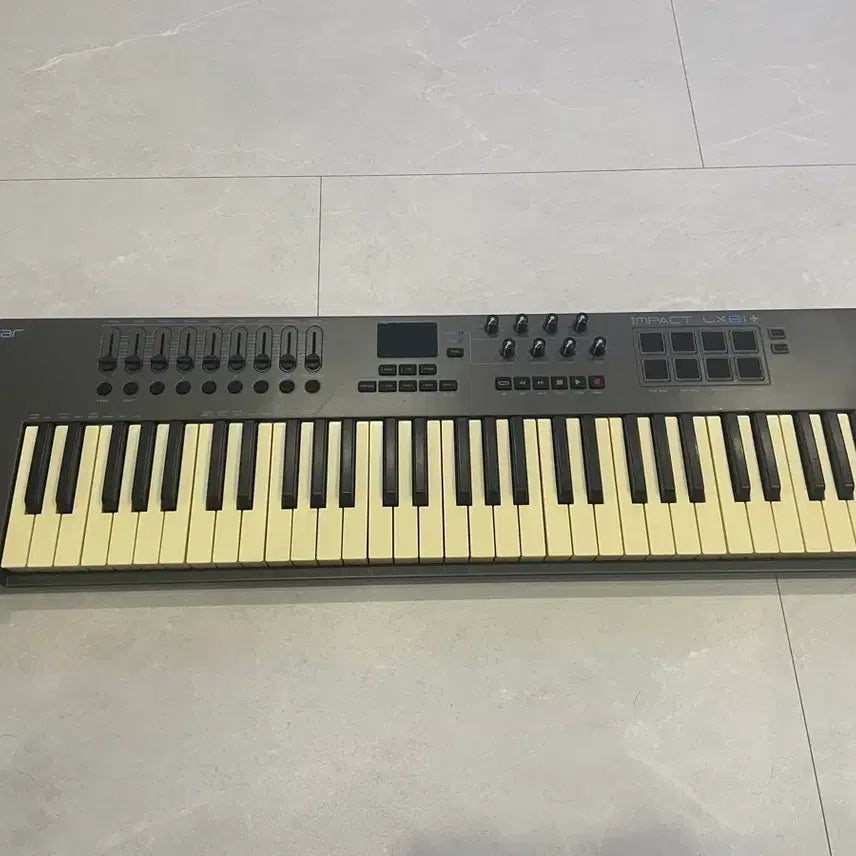[BUNJANG] Nektar Impact LX61+ MIDI Keyboard Controller / Nektar Impact LX61+ 건반