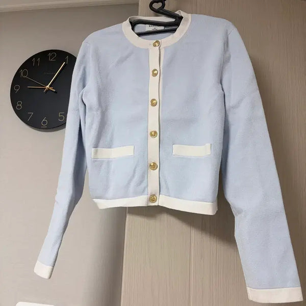 [BUNJANG] Aritzia Light Blue Cardigan / Aritzia 아리찌아 가디건 원가 20만원
