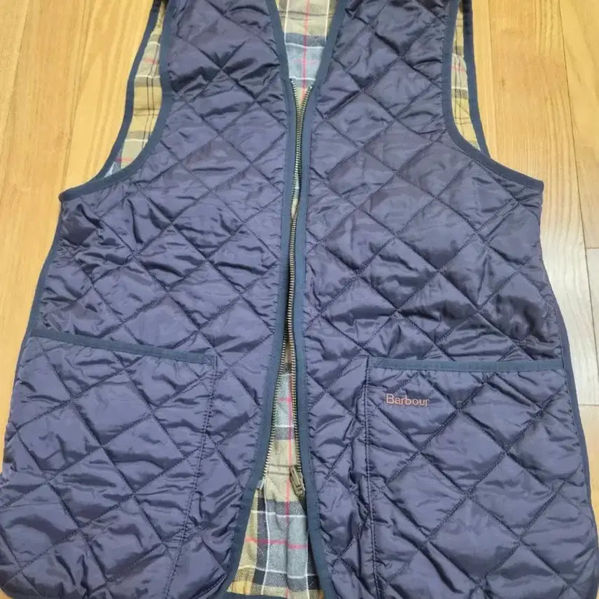 [BUNJANG] Barbour Quilted Vest Navy L / 바버 퀼팅 조끼 네이비