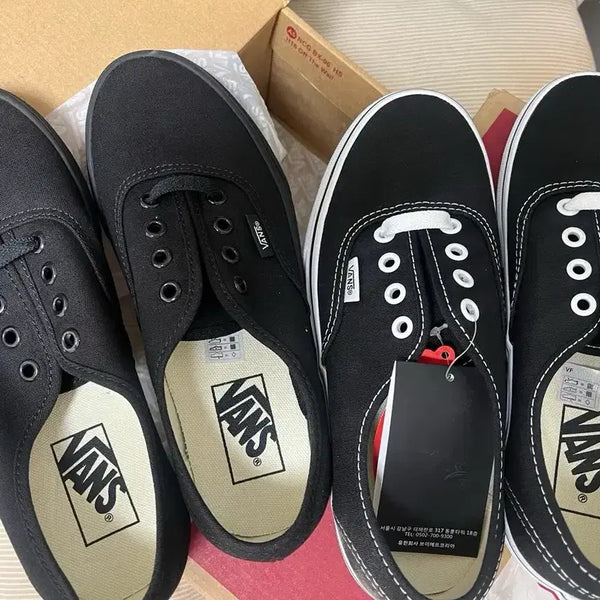 [BUNJANG] Vans Authentic Black Sneakers / [새제품] 235 반스 어센틱 블랙 검흰 화이트 올검 올블랙