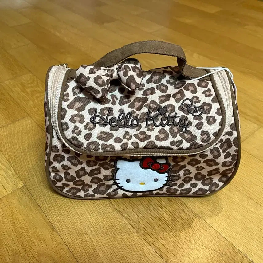 [BUNJANG] Hello Kitty Leopard Pouch / 헬로키티 레오파드 파우치