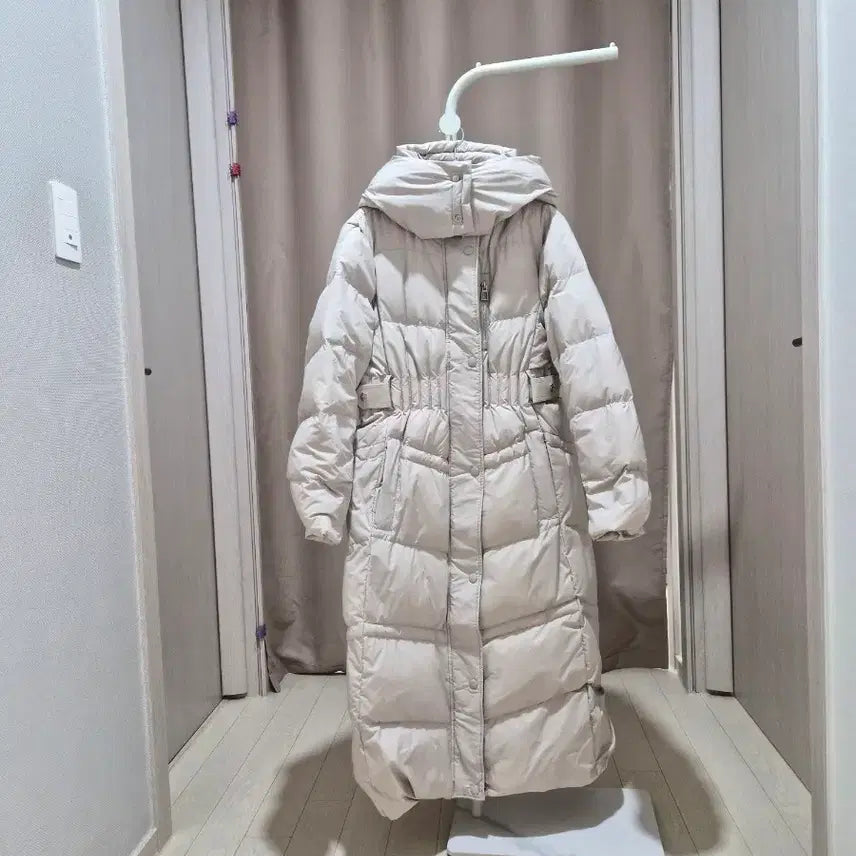 [BUNJANG] Beige Long Padded Coat - New Condition / 베이지색 롱패딩.새상품