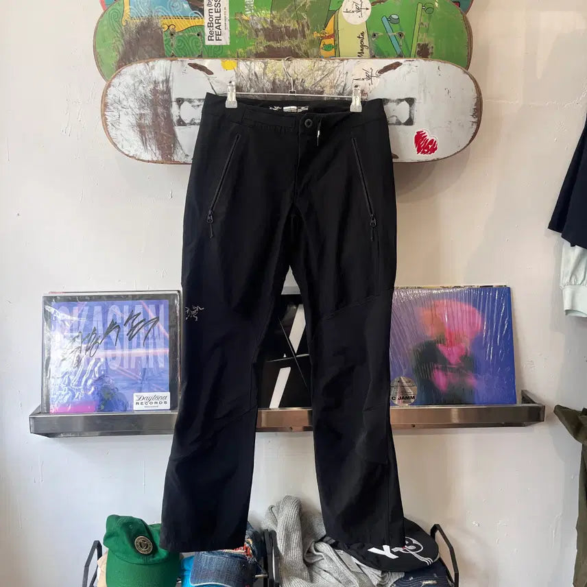 [BUNJANG] Arc'teryx Gamma Rock Pants Size 2 / 2 아크테릭스 감마 락 팬츠/W3283