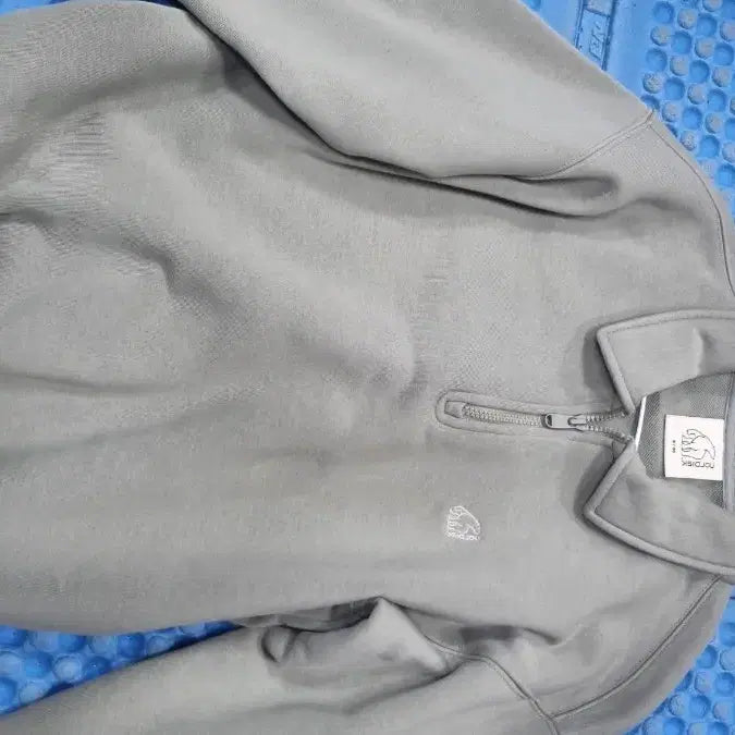 [BUNJANG] Norodisak Half-Zip Sweatshirt / 노로디스크 반짚업 맨투맨