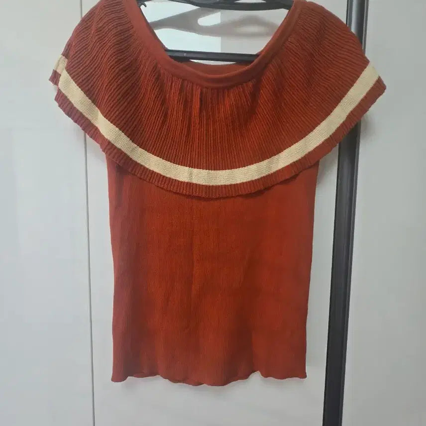 [BUNJANG] zooc Off-Shoulder Knit / zooc  오프숄더 니트